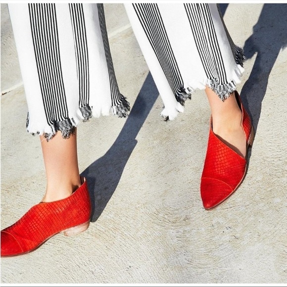 Free people - Picture 1 of 4